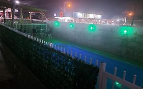 Pousada Com Piscina Perto do Beto Carrero 50 Metros Praia do Trapiche Melhor Localização de Penha